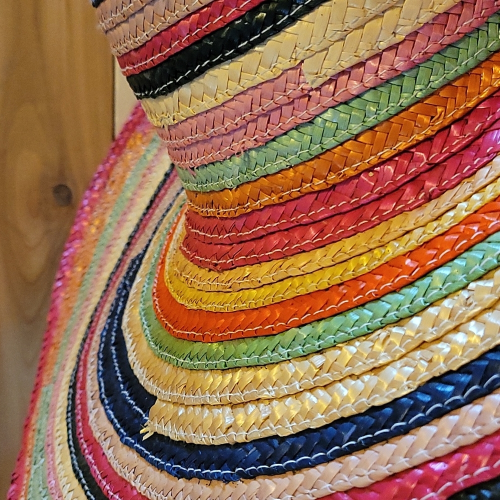 Colorful straw hat - Picture 3 of 6